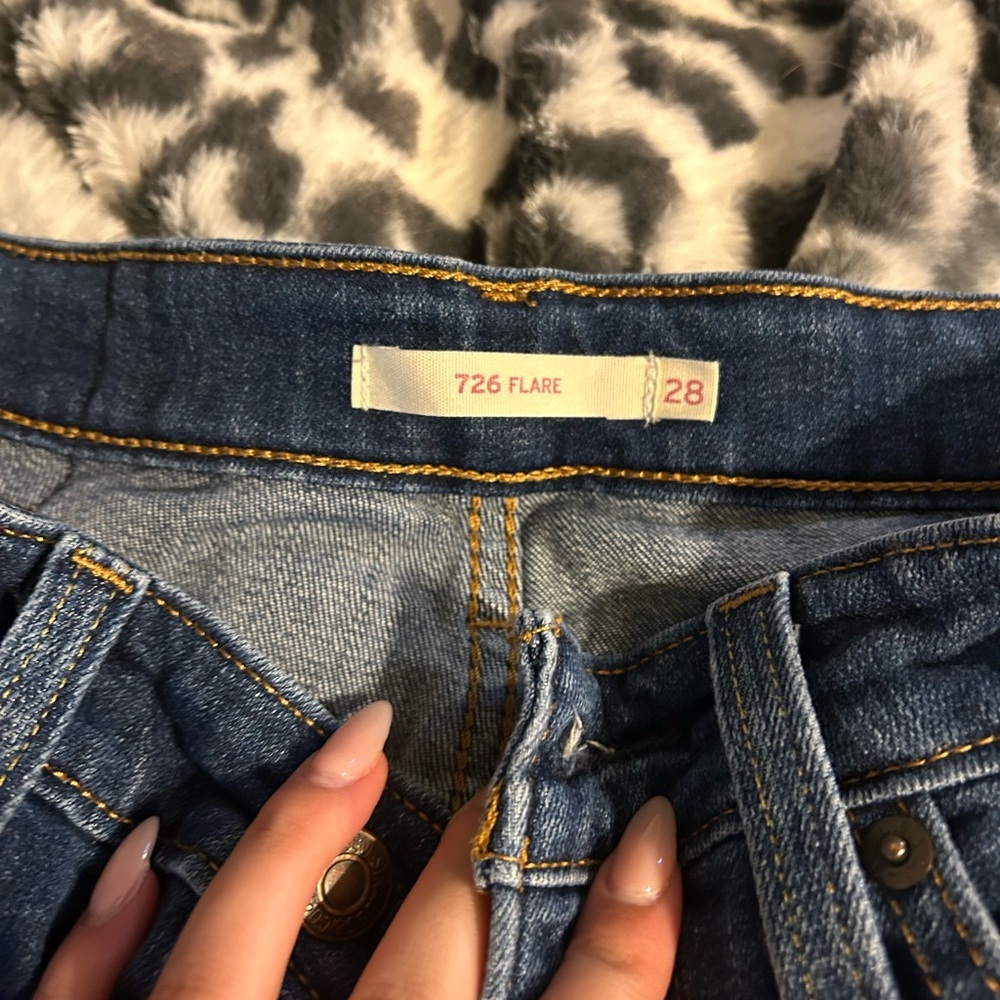 Levi's Flare Jeans in Classic Blue